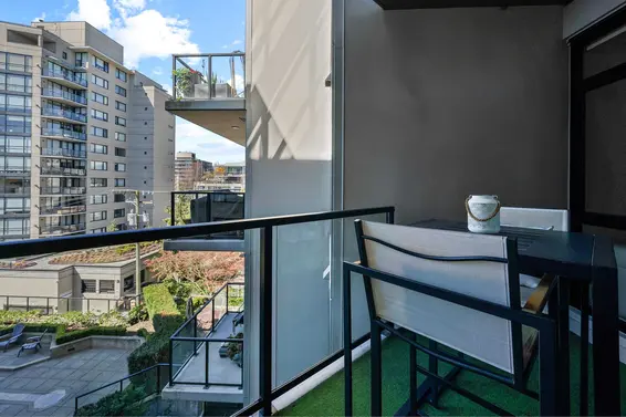 305 105 West 2nd Street, North Vancouver For Sale - image 17