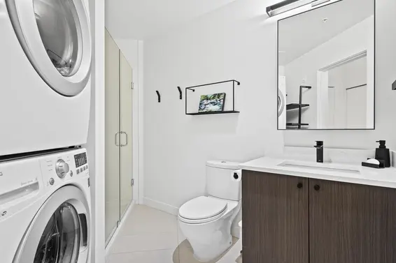 305 105 West 2nd Street, North Vancouver For Sale - image 25