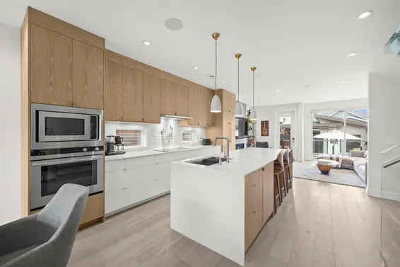 413 West Keith Road, North Vancouver For Sale - image 3