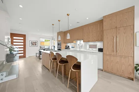 413 West Keith Road, North Vancouver For Sale - image 6