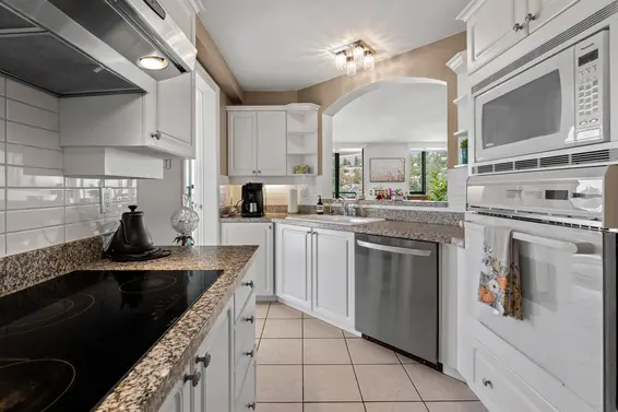 12D 328 Taylor Way, West Vancouver For Sale - image 19