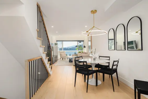 438 Crosscreek Road, Lions Bay For Sale - image 2
