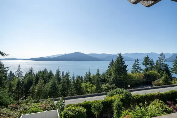 438 Crosscreek Road, Lions Bay For Sale - image 23