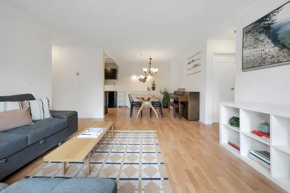 301 809 West 16th Street, North Vancouver For Sale - image 3