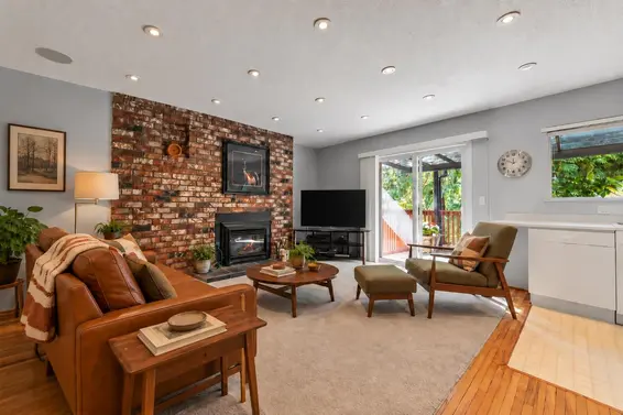 6250 Summit Avenue, West Vancouver For Sale - image 11