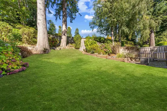 6250 Summit Avenue, West Vancouver For Sale - image 26
