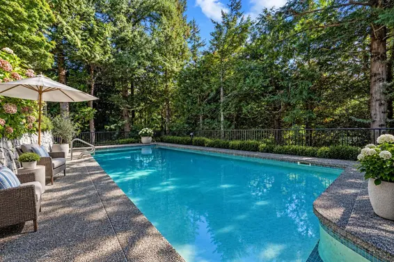 6250 Summit Avenue, West Vancouver For Sale - image 3