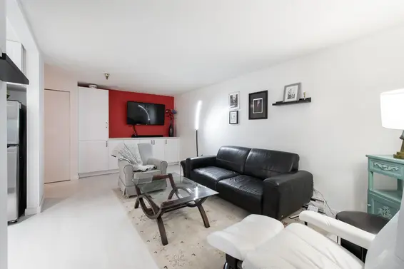 118 1363 Clyde Avenue, West Vancouver For Sale - image 2