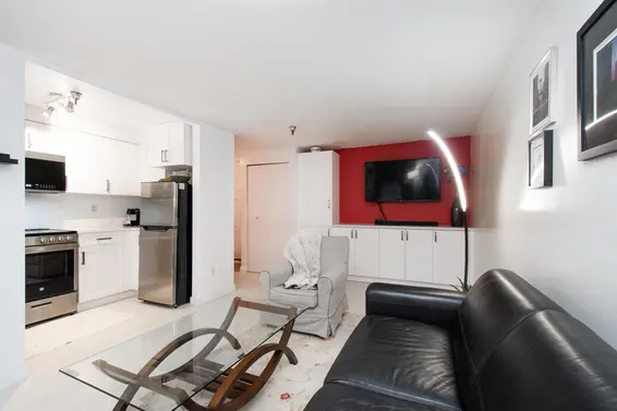 118 1363 Clyde Avenue, West Vancouver For Sale - image 3