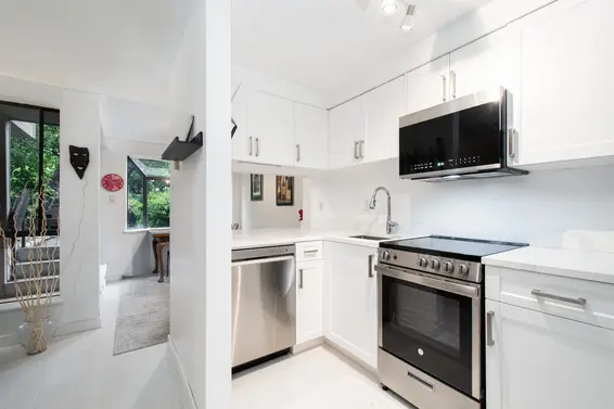 118 1363 Clyde Avenue, West Vancouver For Sale - image 9