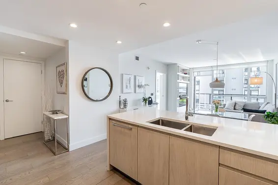 408 177 West 3rd Street, North Vancouver For Sale - image 6