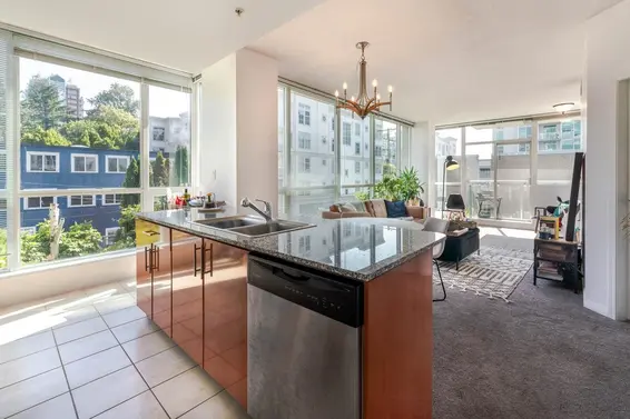 401 138 East Esplanade, North Vancouver For Sale - image 7