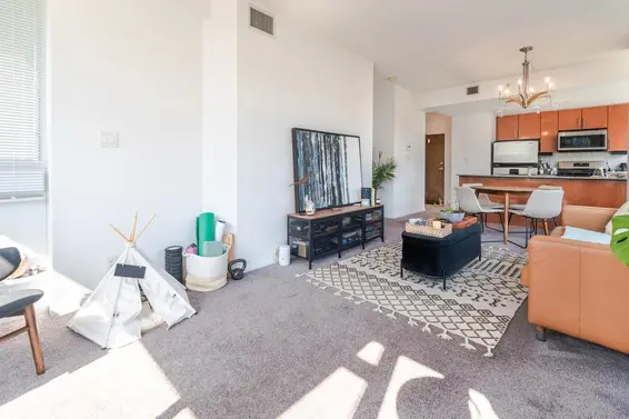 401 138 East Esplanade, North Vancouver For Sale - image 8