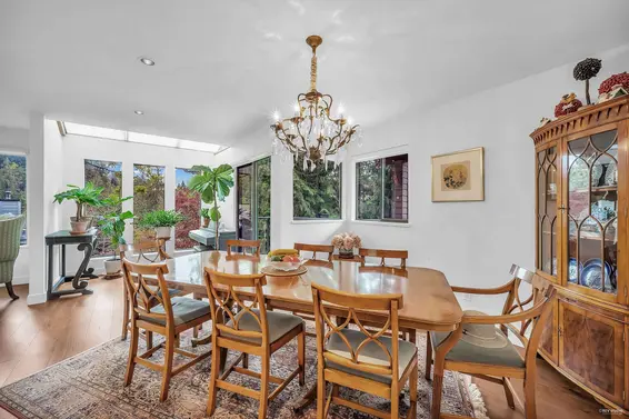 5312 Marine Drive, West Vancouver For Sale - image 10