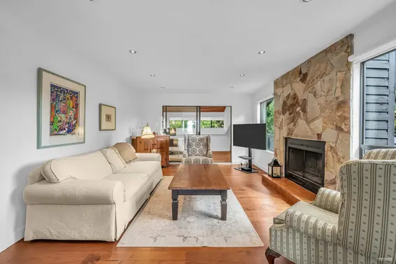 5312 Marine Drive, West Vancouver For Sale - image 13