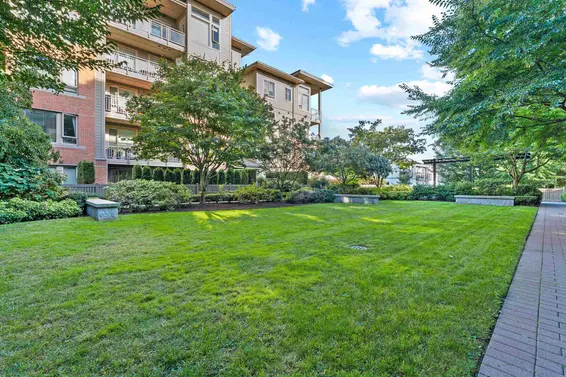 425 119 West 22nd Street, North Vancouver For Sale - image 30