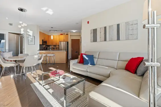 425 119 West 22nd Street, North Vancouver For Sale - image 7