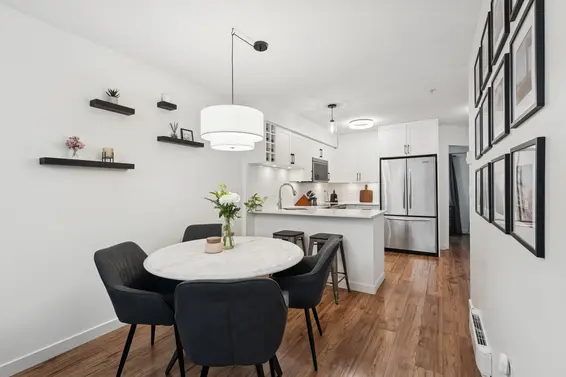 C3 332 Lonsdale Avenue, North Vancouver For Sale - image 4