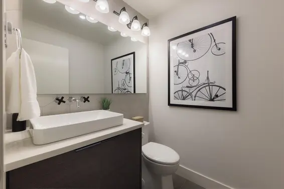 224 East 8th Street, North Vancouver For Sale - image 10