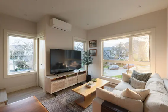 224 East 8th Street, North Vancouver For Sale - image 6
