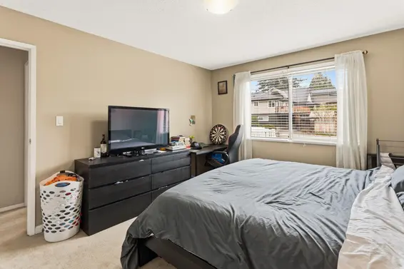 2136 Jones Avenue, North Vancouver For Sale - image 10