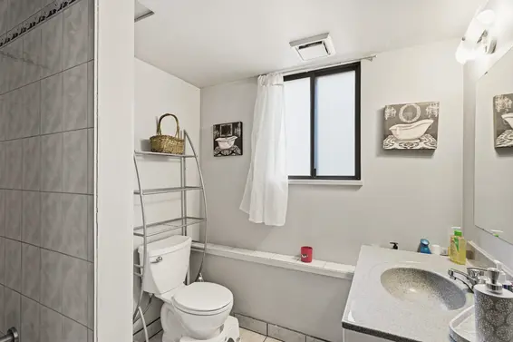 2136 Jones Avenue, North Vancouver For Sale - image 21