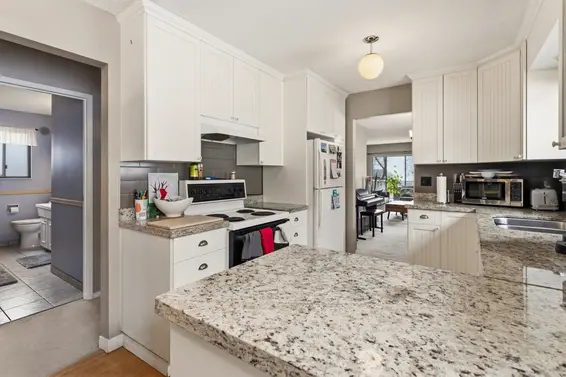 2136 Jones Avenue, North Vancouver For Sale - image 8