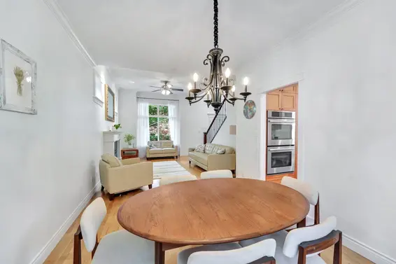 425 Tempe Crescent, North Vancouver For Sale - image 14