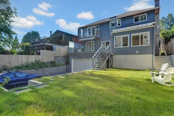 425 Tempe Crescent, North Vancouver For Sale - image 2