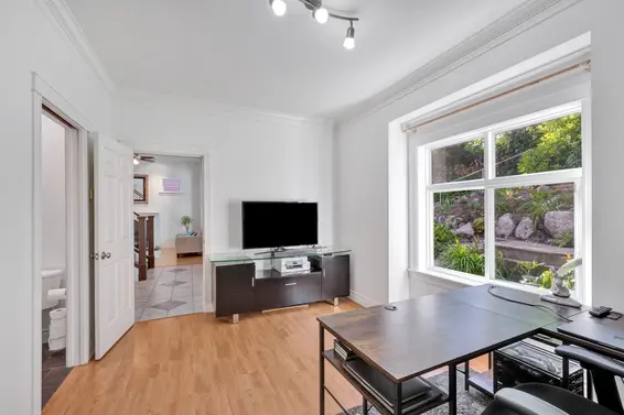 425 Tempe Crescent, North Vancouver For Sale - image 21