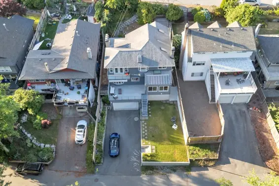 425 Tempe Crescent, North Vancouver For Sale - image 5