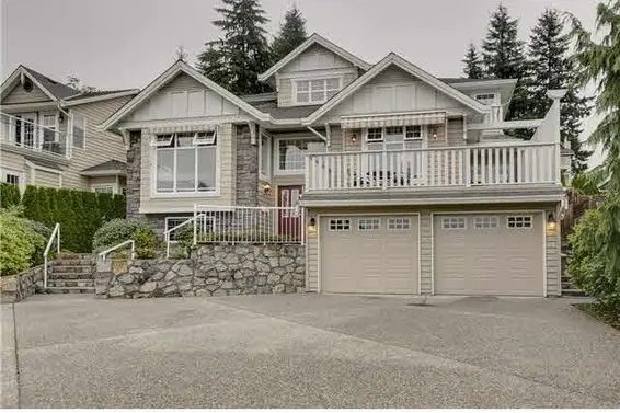 3782 Lonsdale Avenue, North Vancouver