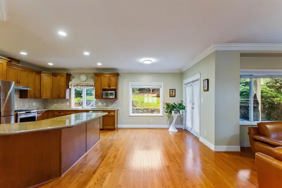 3782 Lonsdale Avenue, North Vancouver For Sale - image 12