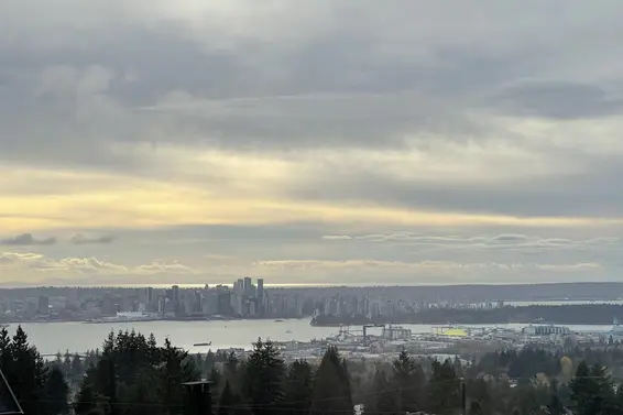 3782 Lonsdale Avenue, North Vancouver For Sale - image 2