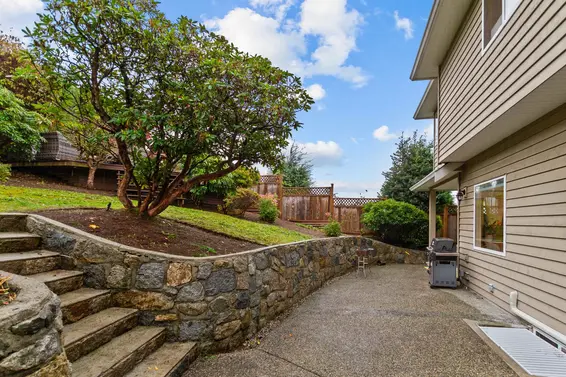 3782 Lonsdale Avenue, North Vancouver For Sale - image 25