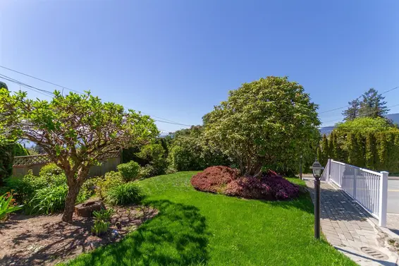 3782 Lonsdale Avenue, North Vancouver For Sale - image 28