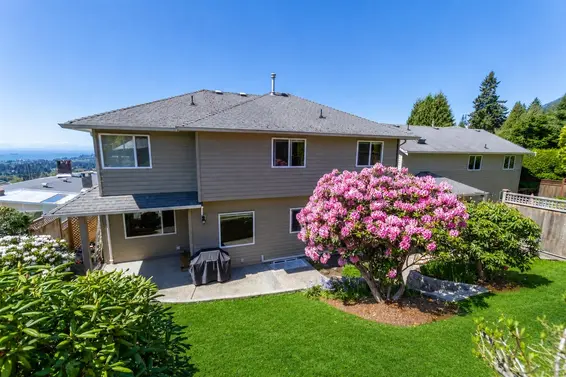 3782 Lonsdale Avenue, North Vancouver For Sale - image 32