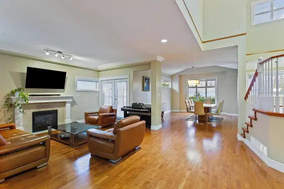 3782 Lonsdale Avenue, North Vancouver For Sale - image 7