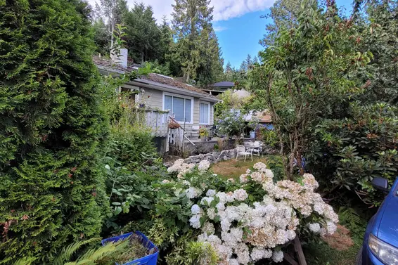 4405 Marine Drive, West Vancouver For Sale - image 5