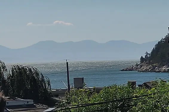 4405 Marine Drive, West Vancouver For Sale - image 7