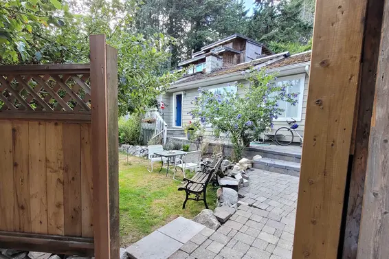 4405 Marine Drive, West Vancouver For Sale - image 9