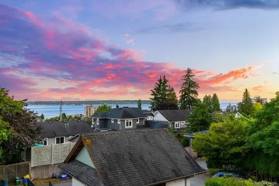 1208 Haywood Avenue, West Vancouver For Sale - image 3