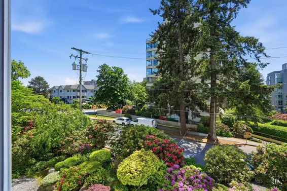 215 1425 Esquimalt Avenue, West Vancouver For Sale - image 12