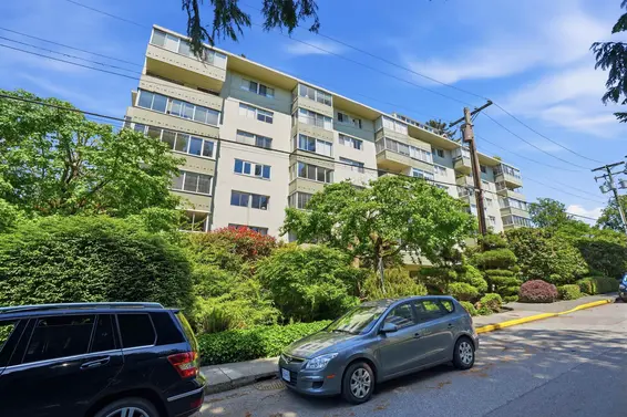 215 1425 Esquimalt Avenue, West Vancouver For Sale - image 13