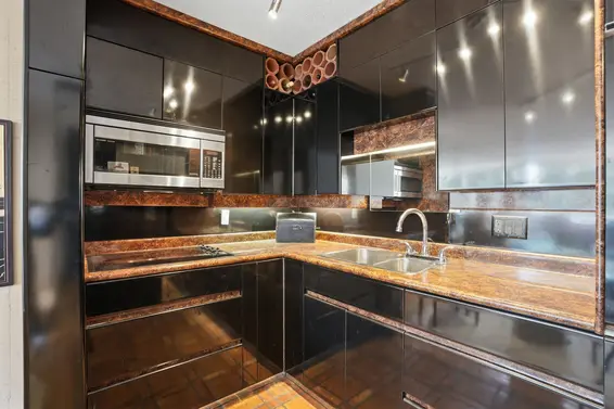 215 1425 Esquimalt Avenue, West Vancouver For Sale - image 3
