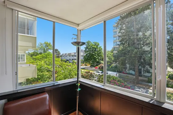 215 1425 Esquimalt Avenue, West Vancouver For Sale - image 7