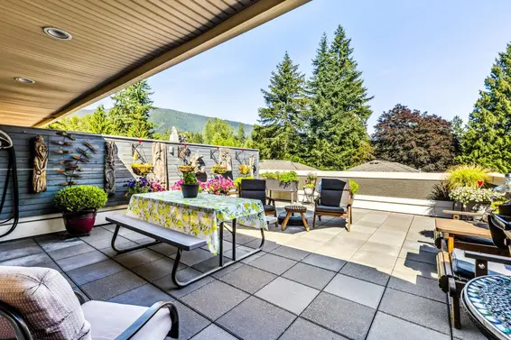 303 3750 Edgemont Boulevard, North Vancouver