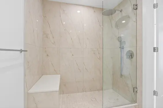 703 135 East 13th Street, North Vancouver For Sale - image 32