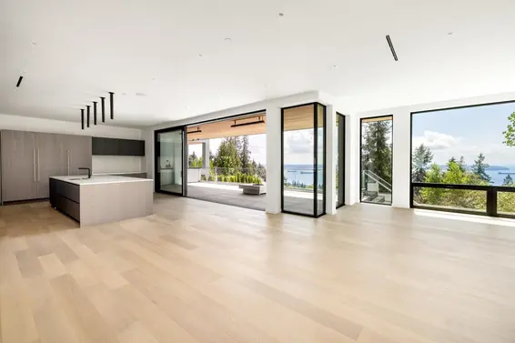 2760 Chelsea Close, West Vancouver For Sale - image 3