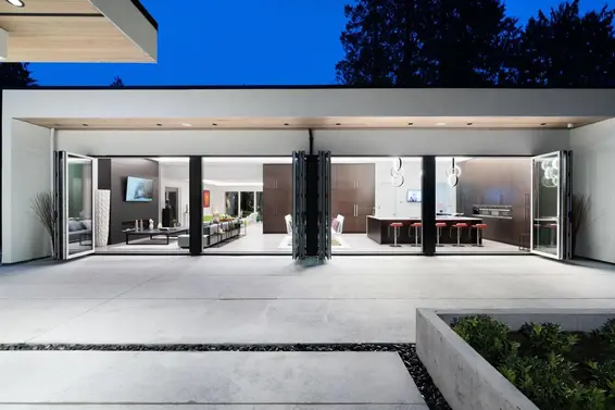 4113 Grace Crescent, North Vancouver